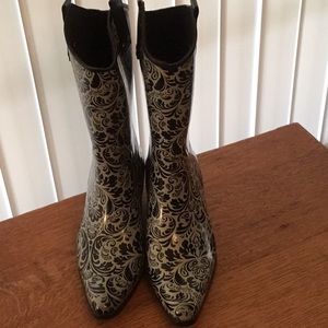 Rain BOPS Boots Women’s Patterned Rain Boots Sz 9